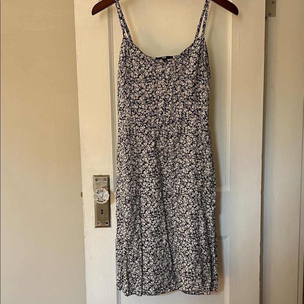 Uniqlo Black and White Floral Mini Dress